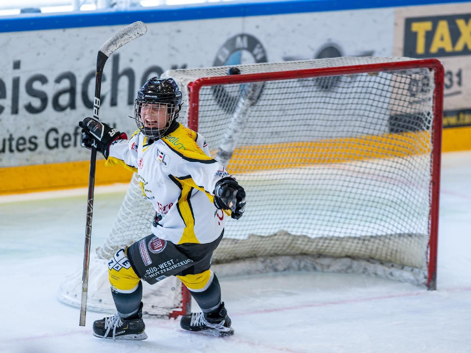 Jubelschrei nach ihrem Golden Goal: Luisa Welcke