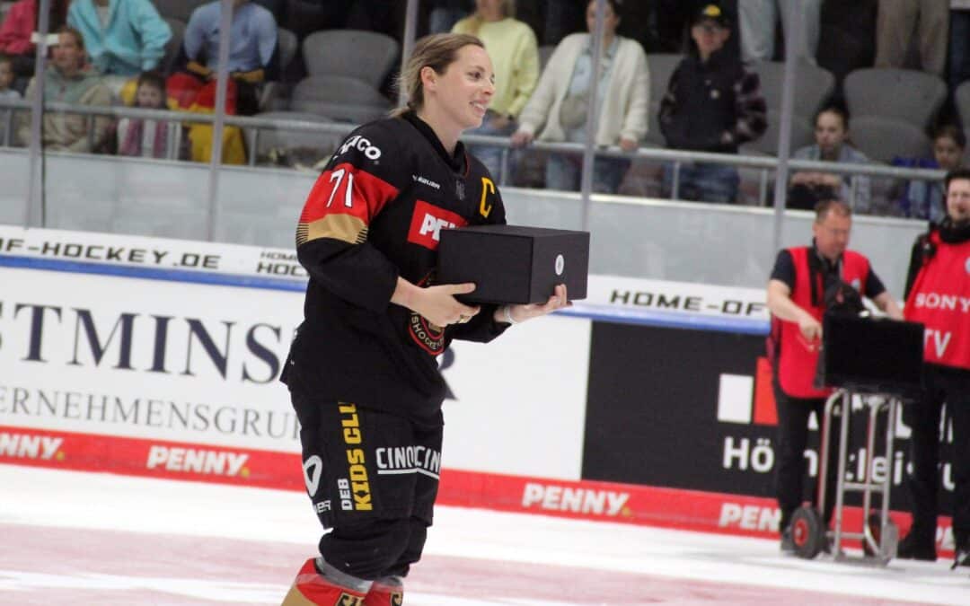 100 Bilder vom Testspiel Deutschland-Schweiz in Augsburg, 25.04.2026