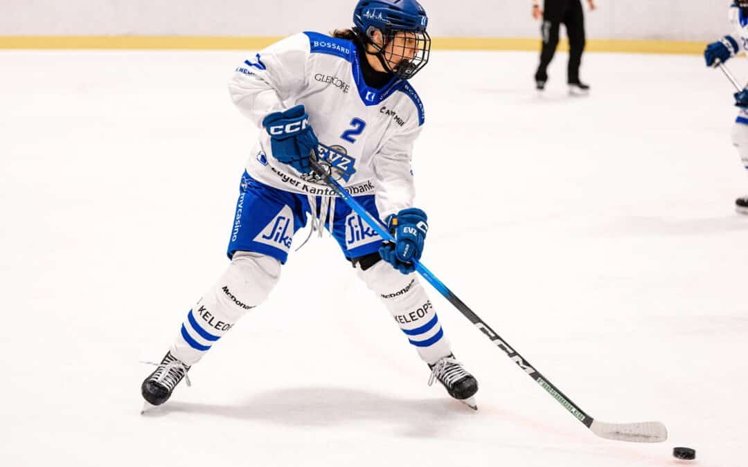 Nationalspielerin Annic Büchi bleibt beim EVZ