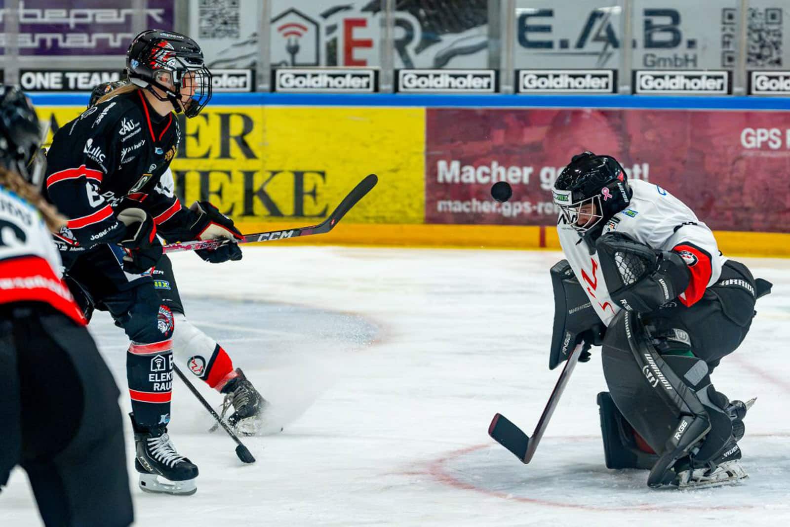 Fraueneishockey DFEL ECDC Memmingen Indians Frauen HK Budapest (c) Jonas Strauß_20261018