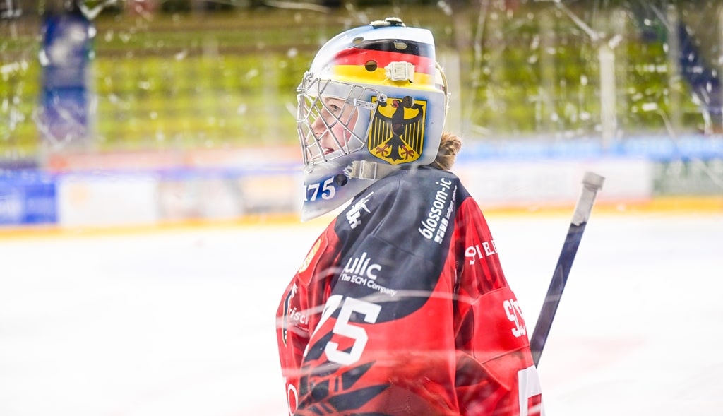 Fraueneishockey ECDC Memmingen Indians Frauen Chiara Schultes 20241222
