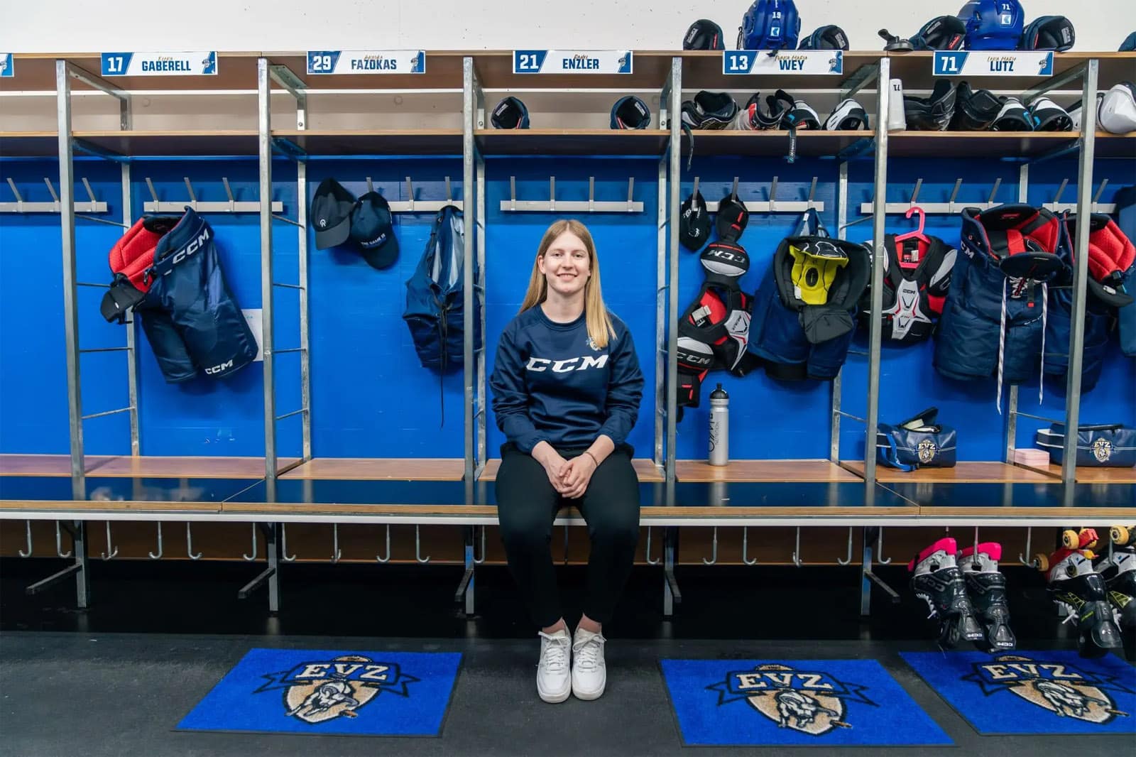 Fraueneishockey EV Zug Rahel Enzler 20240723