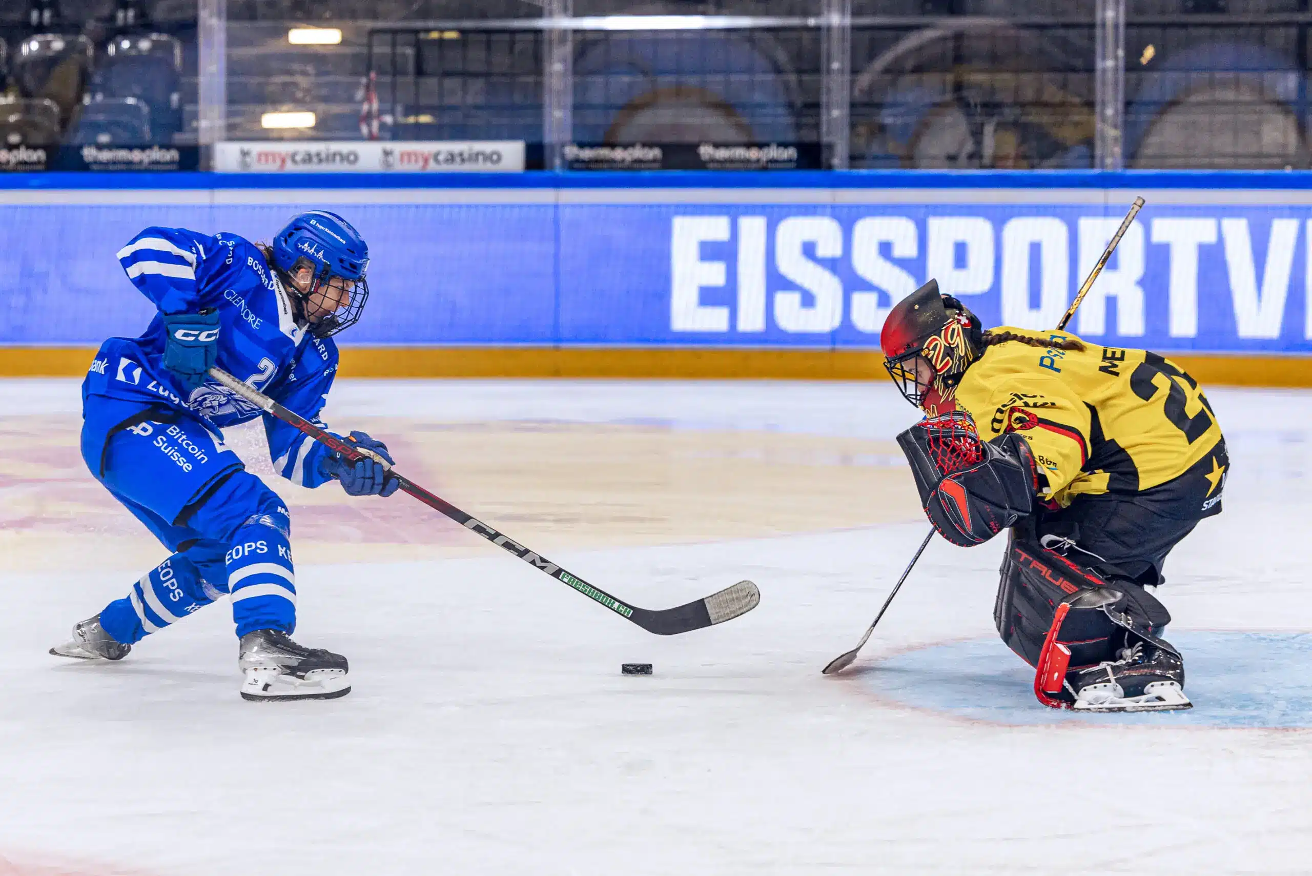 Fraueneishockey EV Zug SC Bern Frauen 20240919