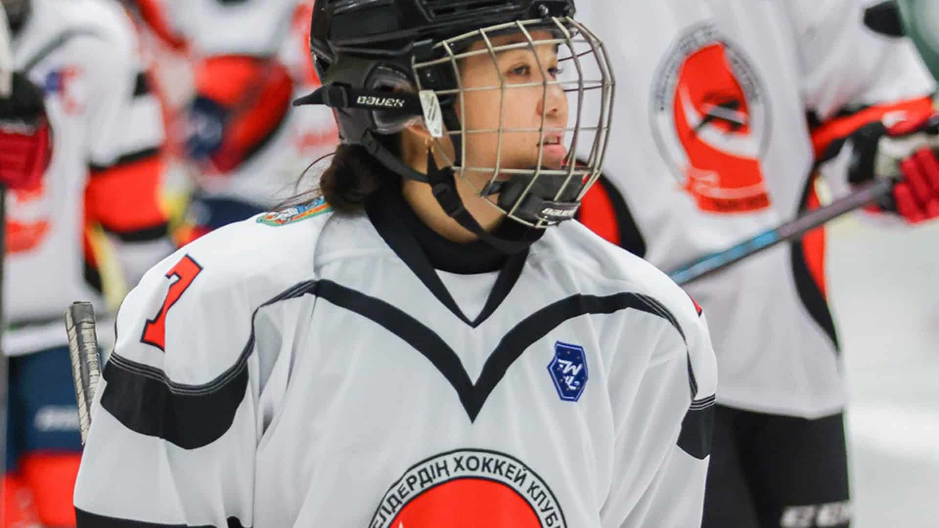 Fraueneishockey EWHL Aisulu Almaty_20251130