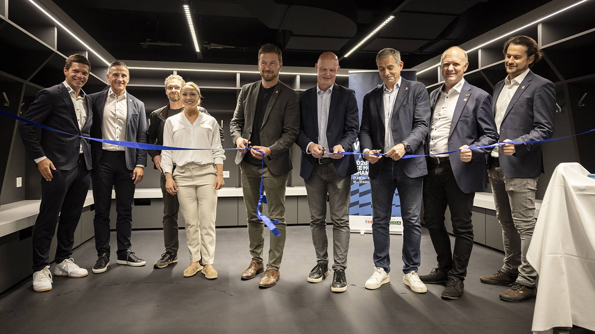 Fraueneishockey Fribourg Gotteron Kabine_20250925