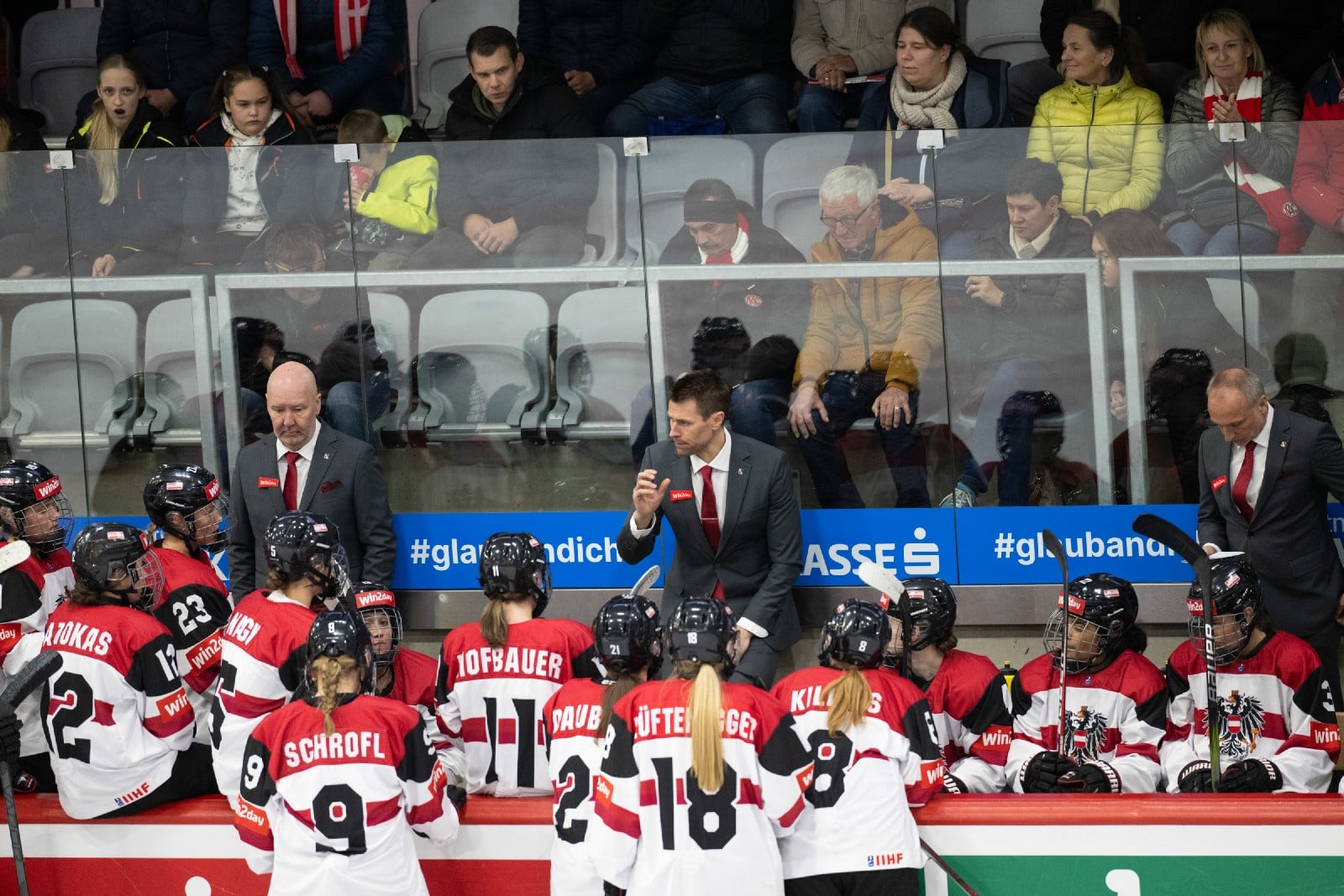 Fraueneishockey Österreich Team AUT 01_c_NZ-Photo-Nicolas Zangerle 20240424