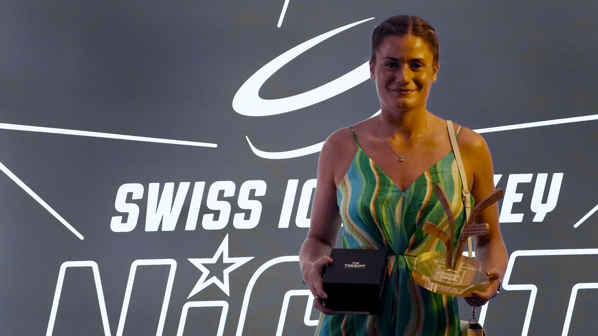 Fraueneishockey SC Bern Estelle Duvin MVP 20240822