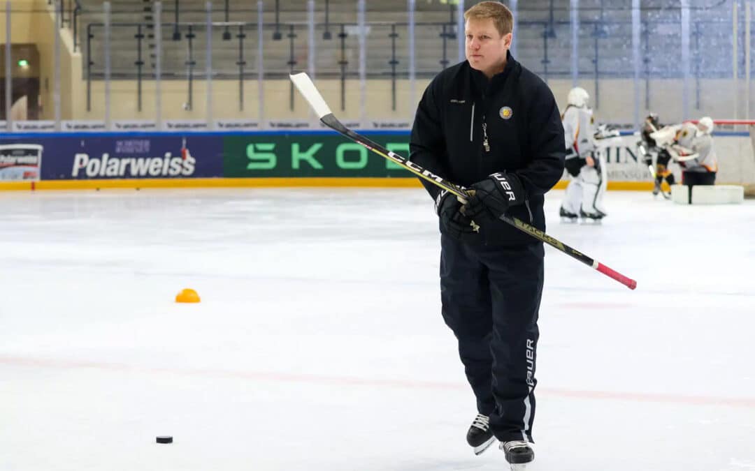 Vertragsverlängerung: Sebastian Jones bleibt Bundestrainer der U18-Frauen-Nationalmannschaft