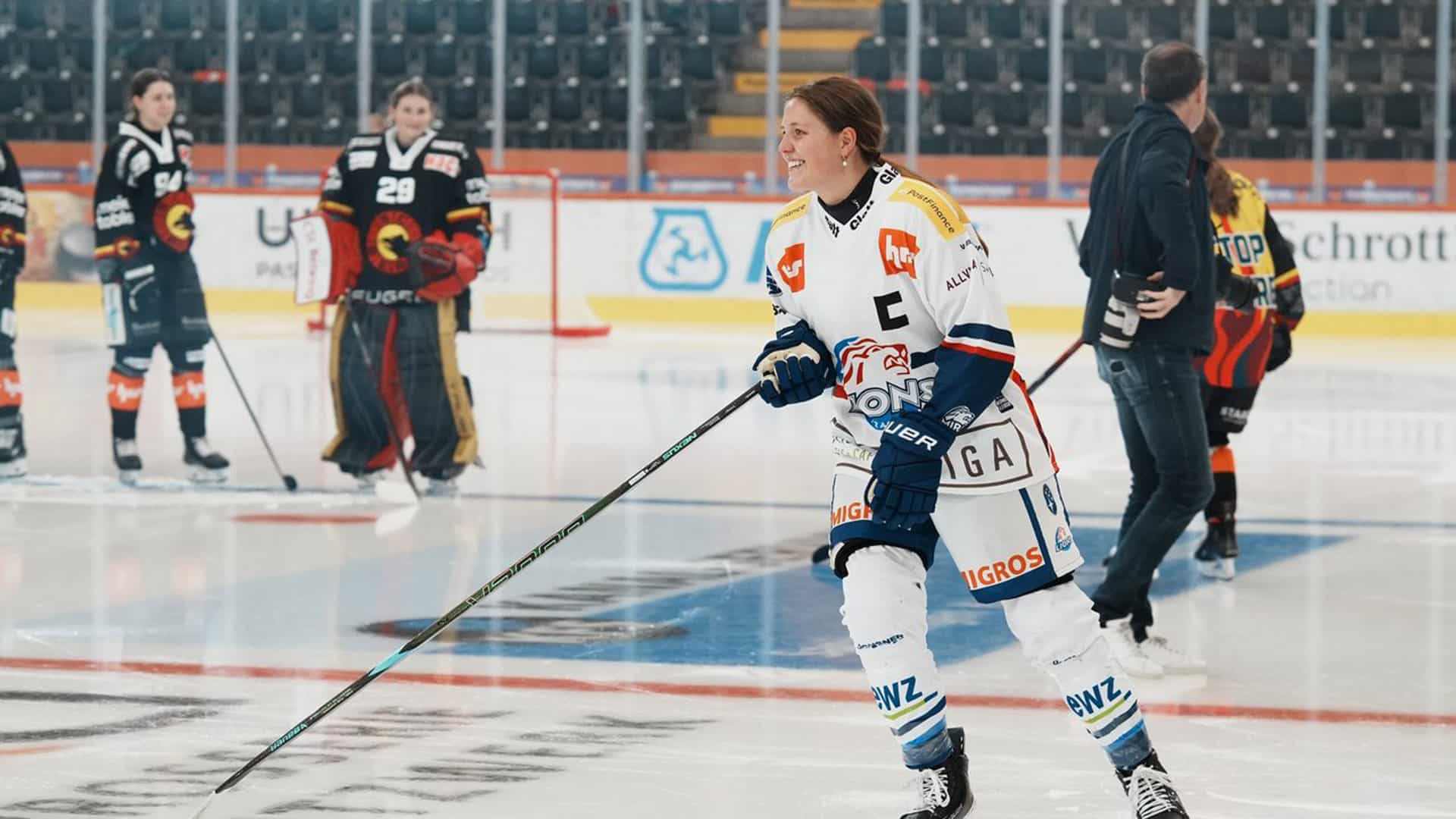Fraueneishockey ZSC Lions Frauen Lisa Rüedi_20251201