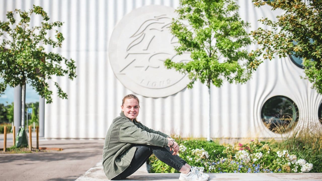 Fraueneishockey ZSC Lions Frauen Shannon Sigrist 20230921