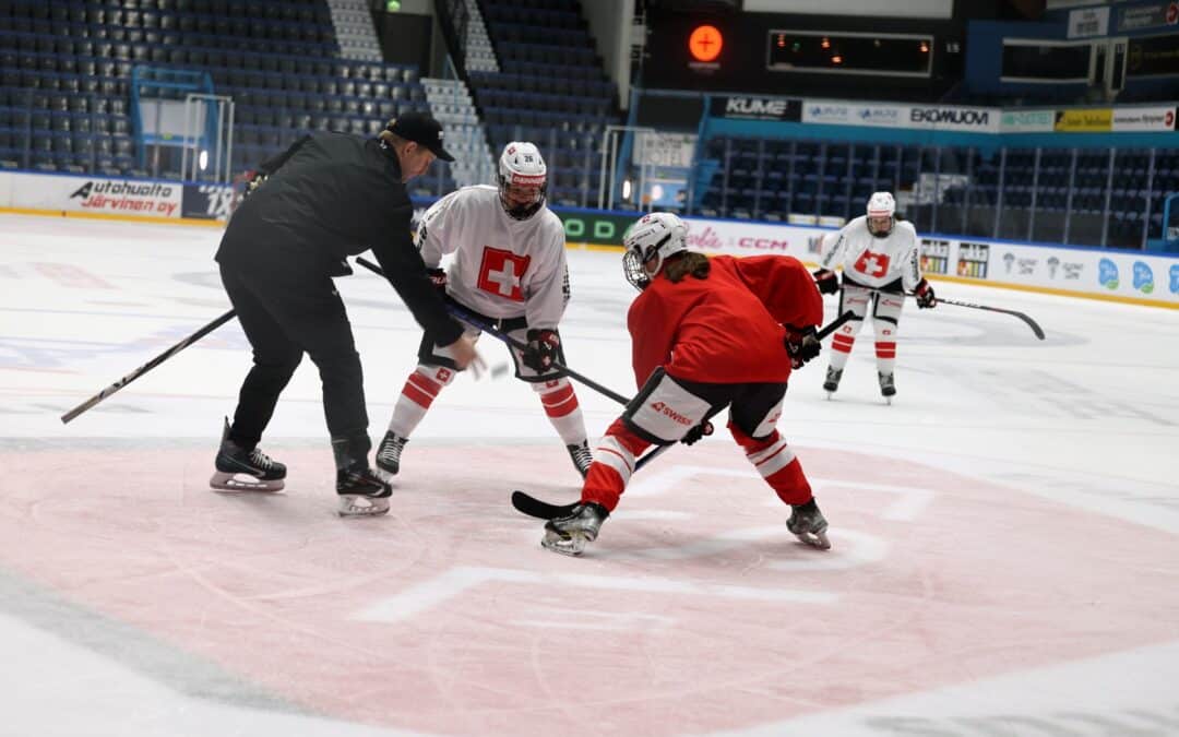 100 Bilder vom ersten Training der Schweiz bei der Women’s Euro Hockey Tour (WEHT) in Lahti, 29.09.2026