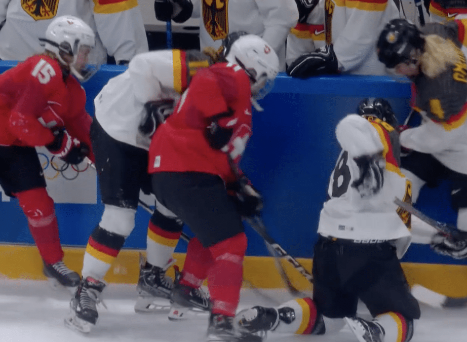 YOG 2024 – DEB Team mit Niederlage gegen Schweiz / Medaillenchance geht weiter